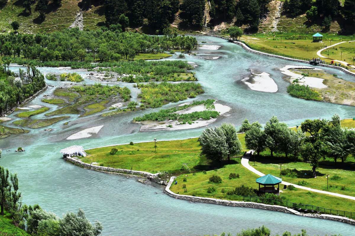 Pahalgam - Kashmir Tour Package by Salt Lake Tour and Travels